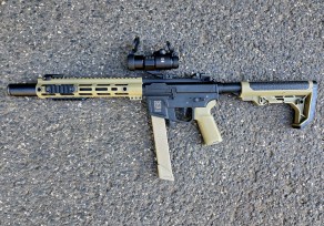 SA FX02  HAL ETU gen2 half-tan airsoft puska red-dottal