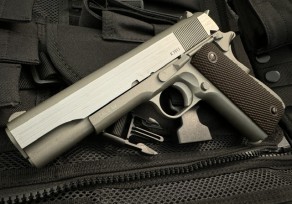 KWC Colt M1911 A1 ezüst airsoft pisztoly
